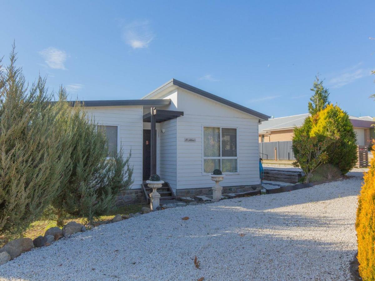 St Helenas 5 Twynam Street Villa Jindabyne Buitenkant foto